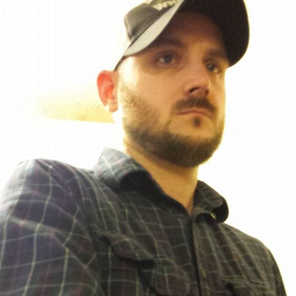 Meet your Posher, Chris - Picture 1 of 1