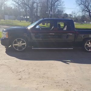 Meet your Posher, Carlos