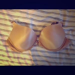 VICTORIA SECRET NUDE BRA 36 B