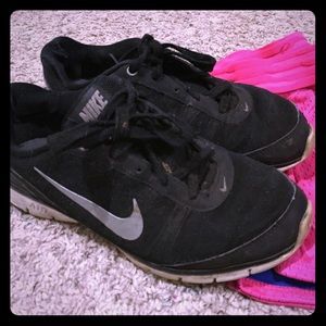 ☀TUESDAY ONLY SALE Nike running shoes!