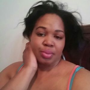 Meet your Posher, Laray