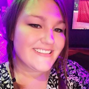 Meet your Posher, Roxanne