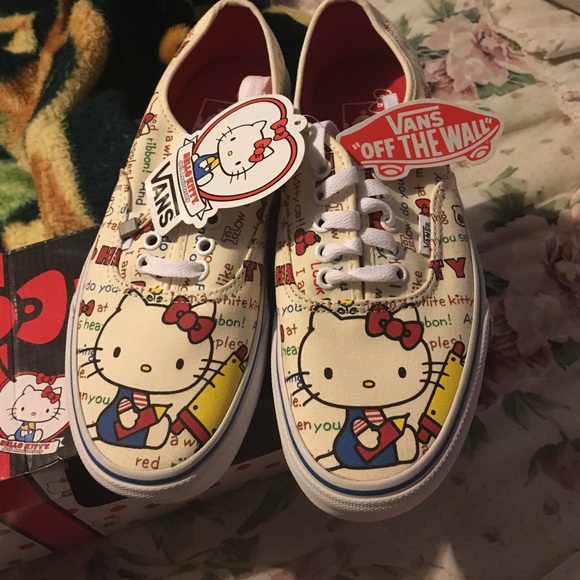 $ NEGOTIABLE Hello kitty 40th anniversary Vans