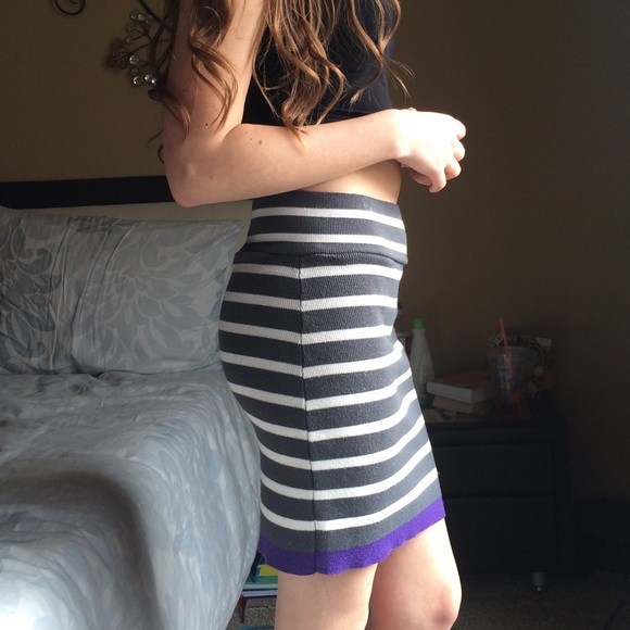 Striped skirt - Picture 3 of 4