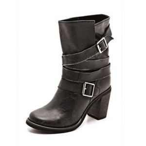 1 day sale! Price is firm. Jeffrey Campbell boots
