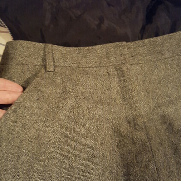 Knee length J Crew wool skirt - Picture 2 of 3