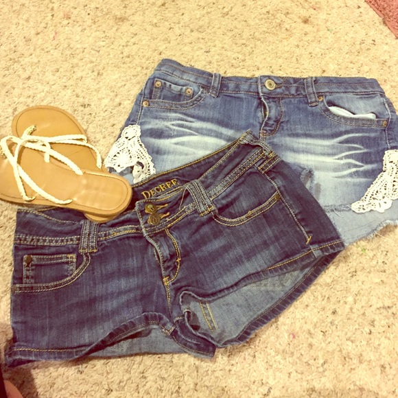 SHORTS BUNDLE! Two for the price of one ladies! 😉