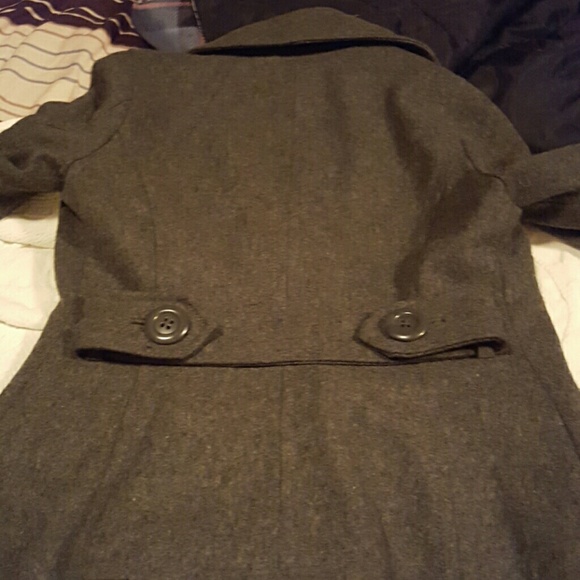 H and M short grey pea coat - Picture 3 of 3