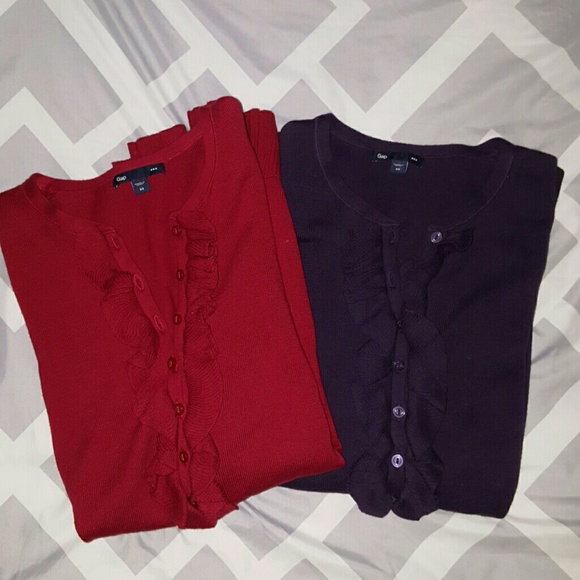 Gap sweaters purple and red nwot
