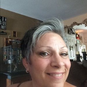 Meet your Posher, Cheryl