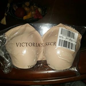 Victoria's Secret Pink Lightly Lined Bra 34DD
