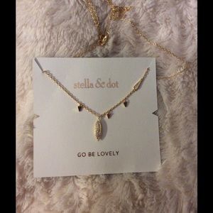 Stella & Dot aurora drop necklace