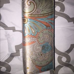 ‼️SALE‼️Adorable Clutch