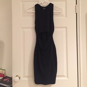 Aritzia. Wilfred free collection. Lbd.