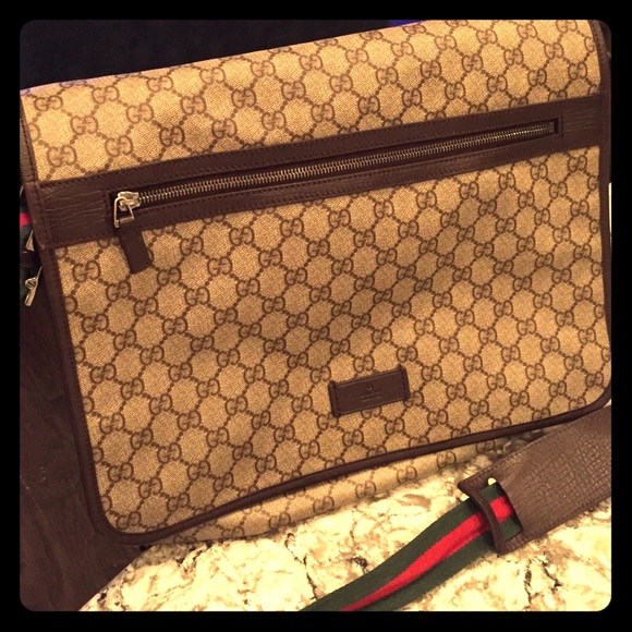 Gucci Messenger Bag