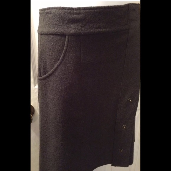 Anthropologie Wool wrap skirt . Olive green - Picture 2 of 3