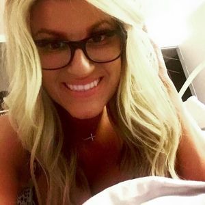 Meet your Posher, Kari