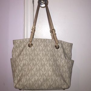 White Michael Kors bag