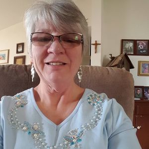 Meet your Posher, Annette