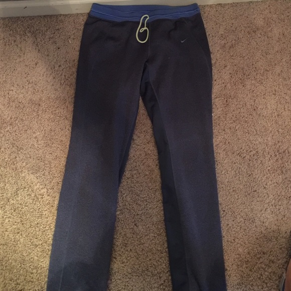 Nike sweatpants - Picture 1 of 1