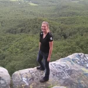 Meet your Posher, Deanna