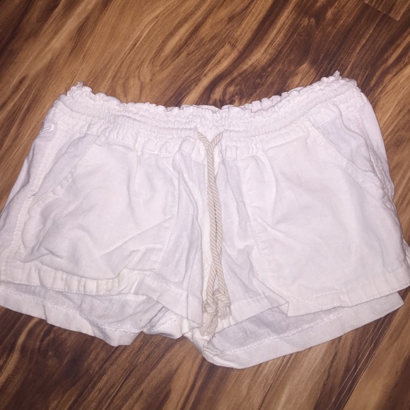 Roxy shorts - Picture 1 of 3