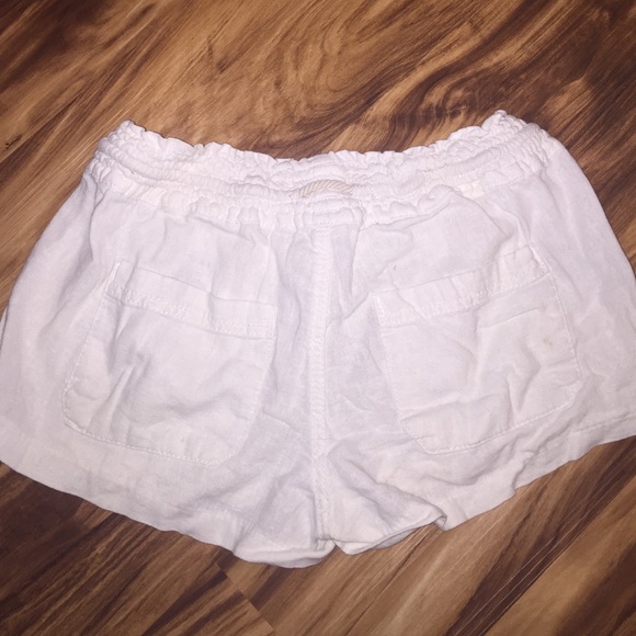 Roxy shorts - Picture 2 of 3