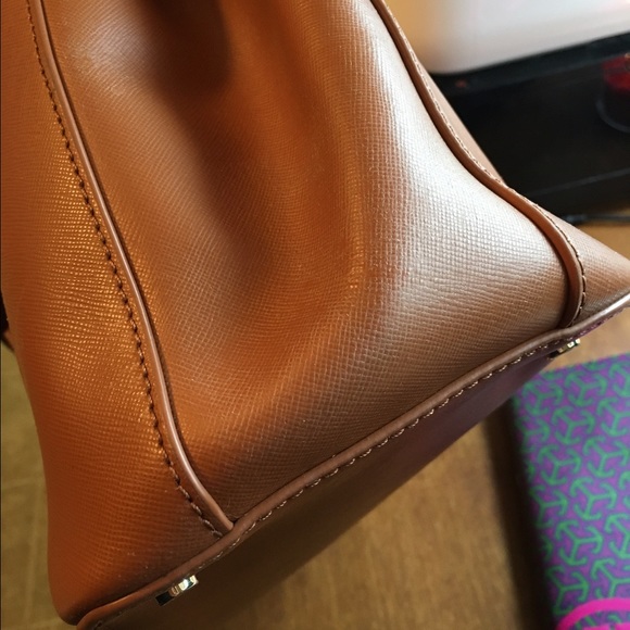 Tory Burch Robinson Satchel - Picture 5 of 8