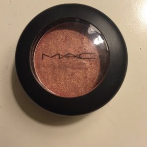MAC eyeshadow in Expensive Pink
