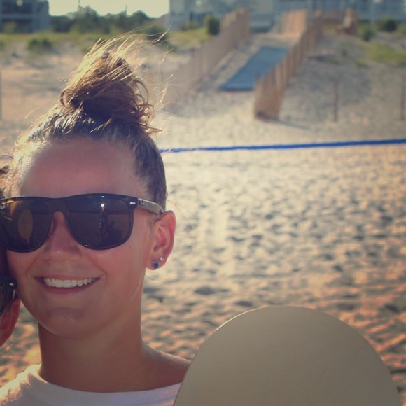 Meet your Posher, Elena