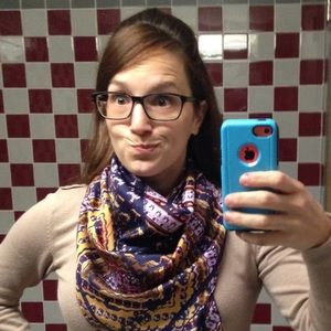 Meet your Posher, Casey