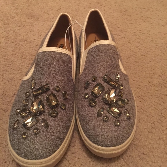 NWT size 8 jewel shoes. Mossisimo brand.