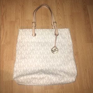 Michael Kors Tote