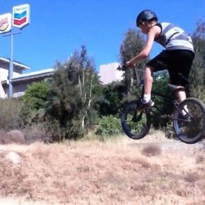 Meet your Posher, Levi