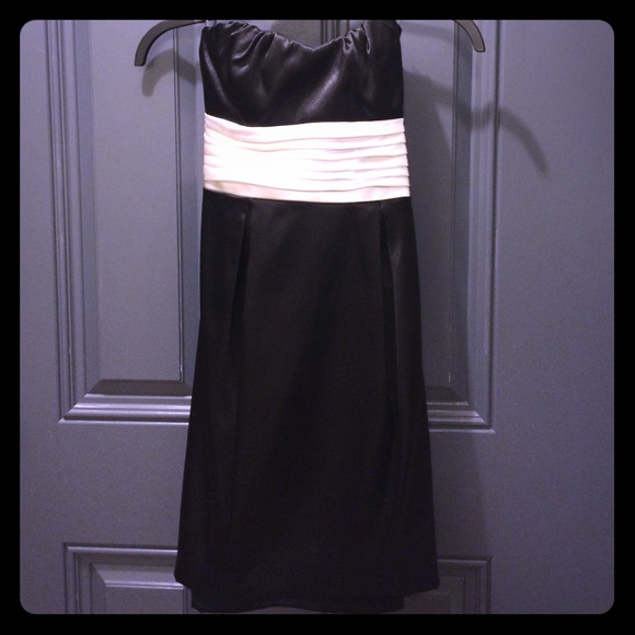 EUC- Formal black strapless dress