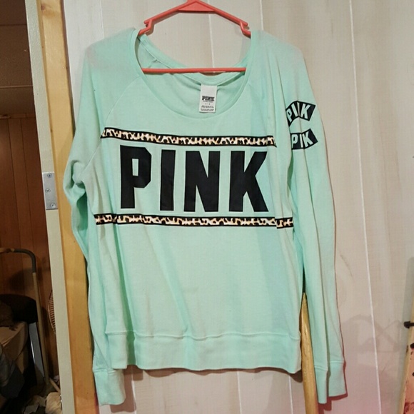 Victoria secret large longsleeve leporad & mint