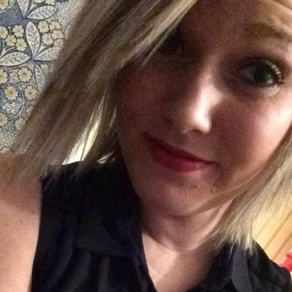 Meet your Posher, Tessa - Picture 1 of 1