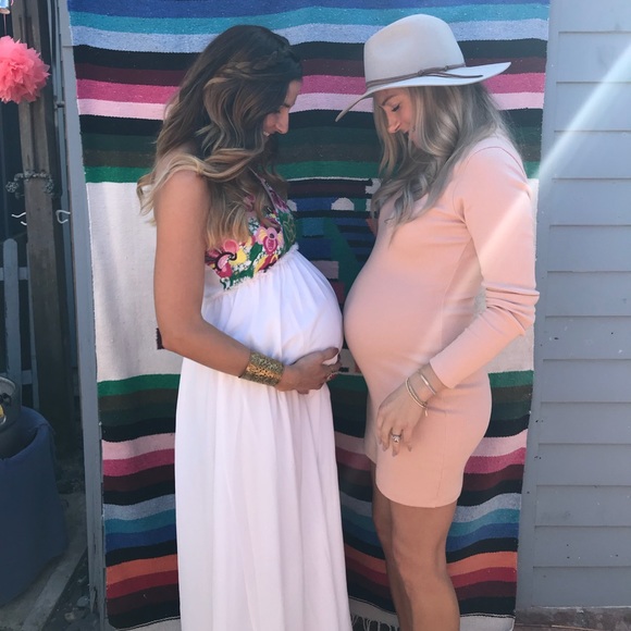 Meet your Posher, Jessica - Picture 3 of 3