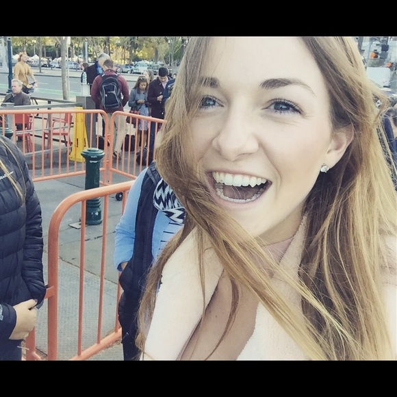 Meet your Posher, Valentina