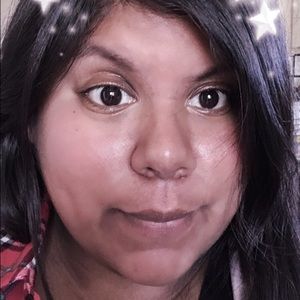 Meet your Posher, Liz