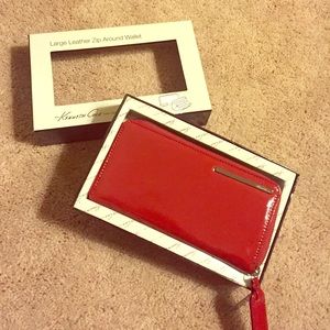 Kenneth Cole zip around wallet