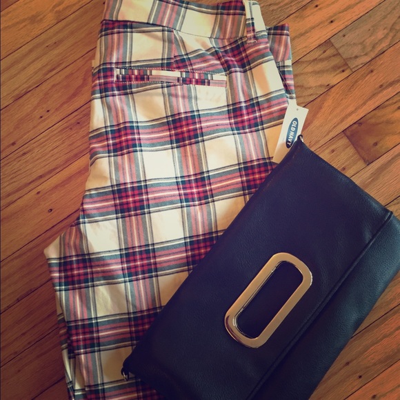 Old Navy Pants - 🎉SALE!🎉NWT! Plaid skinny pants