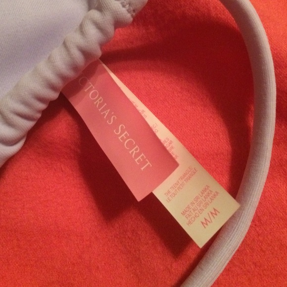 Light Purple Victoria Secret bikini top - Picture 2 of 2