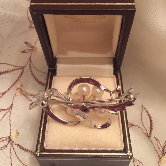 Vintage Pearl/Silver Pin Brooch - Picture 2 of 4