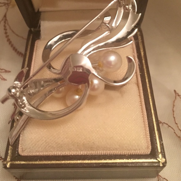 Vintage Pearl/Silver Pin Brooch - Picture 3 of 4