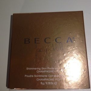 Brand new Jaclyn Hill & Becca champagne pop