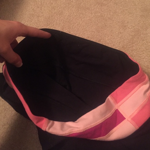 Lululemon spandex/shorts - Picture 3 of 4