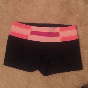 Lululemon spandex/shorts