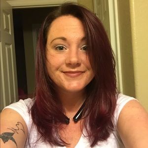 Meet your Posher, Alicia