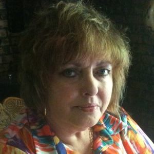 Meet your Posher, Dinah